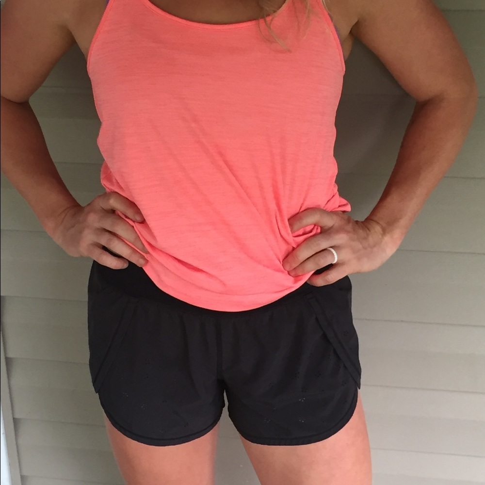 Lulelemon black shorts